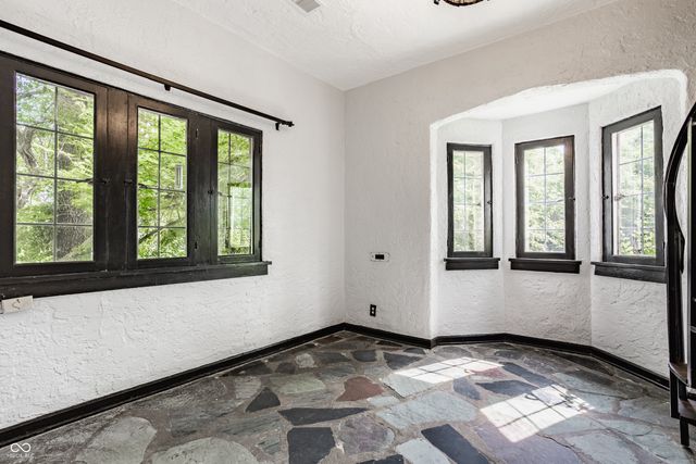 4302 Kessler Boulevard Drive N, Indianapolis, IN 46228