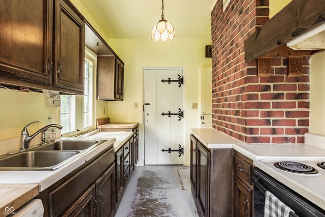 4302 Kessler Boulevard Drive N, Indianapolis, IN 46228