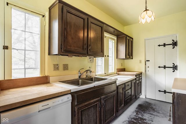 4302 Kessler Boulevard Drive N, Indianapolis, IN 46228