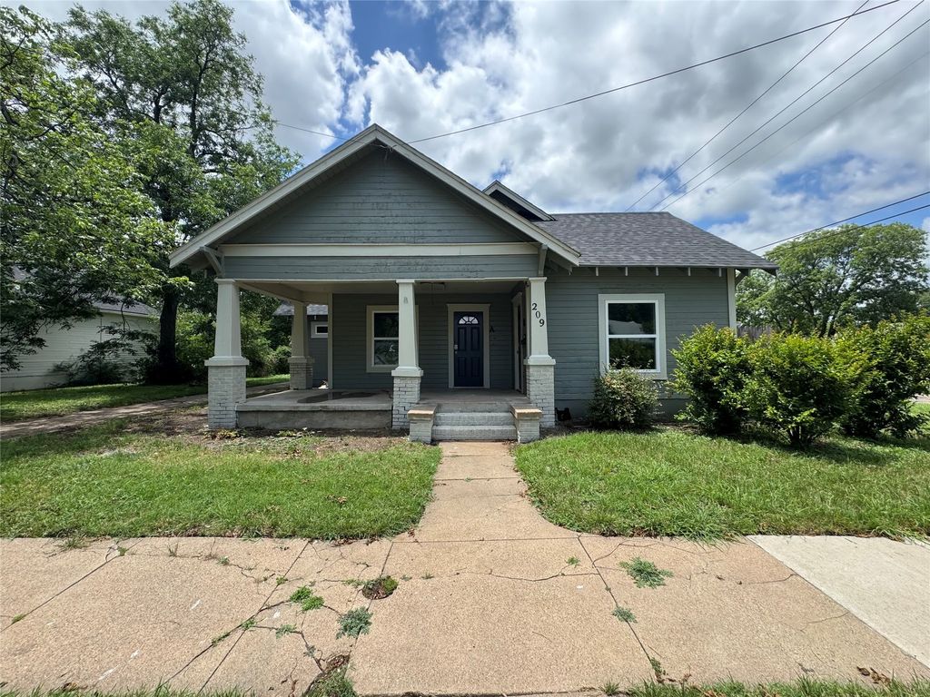 209 N Abbott Street B, Hillsboro, TX 76645
