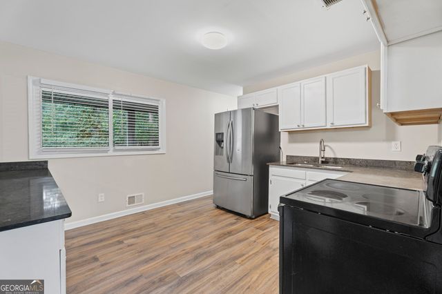 8839 Channing Drive, Jonesboro, GA 30238