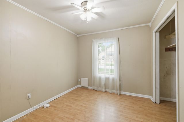 723 Clements Avenue, Van Alstyne, TX 75495