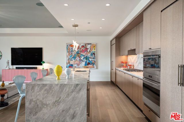 8420 W Sunset Boulevard 504, West Hollywood, CA 90069