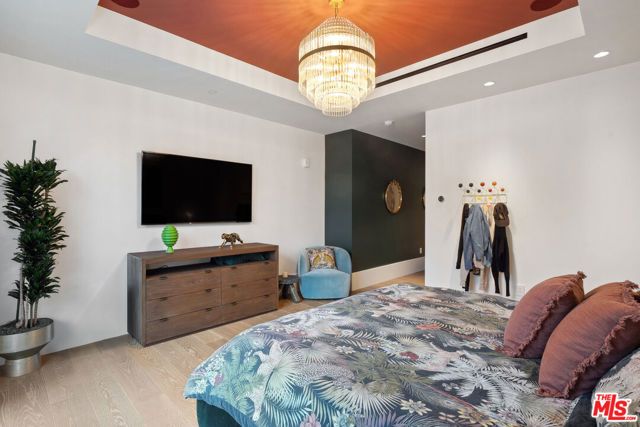 8420 W Sunset Boulevard 504, West Hollywood, CA 90069