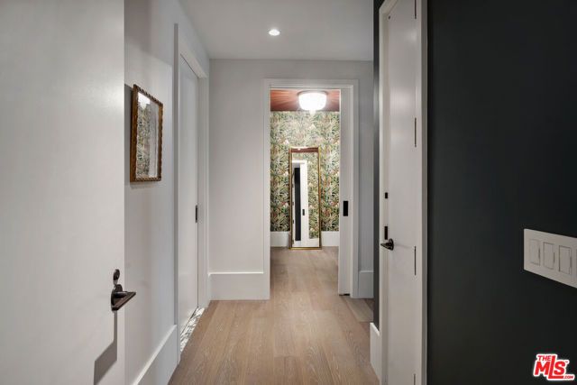 8420 W Sunset Boulevard 504, West Hollywood, CA 90069