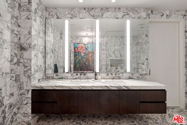 8420 W Sunset Boulevard 504, West Hollywood, CA 90069