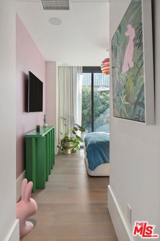 8420 W Sunset Boulevard 504, West Hollywood, CA 90069