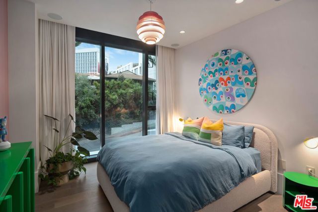 8420 W Sunset Boulevard 504, West Hollywood, CA 90069