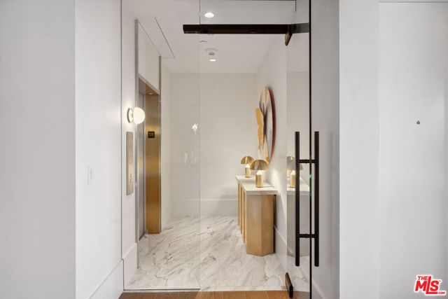 8420 W Sunset Boulevard 504, West Hollywood, CA 90069