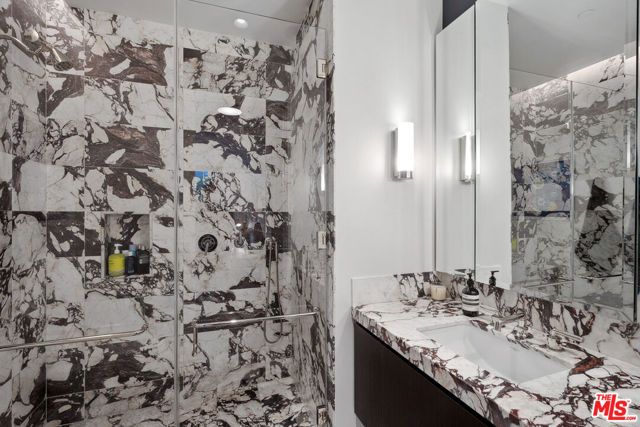 8420 W Sunset Boulevard 504, West Hollywood, CA 90069