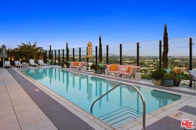8420 W Sunset Boulevard 504, West Hollywood, CA 90069