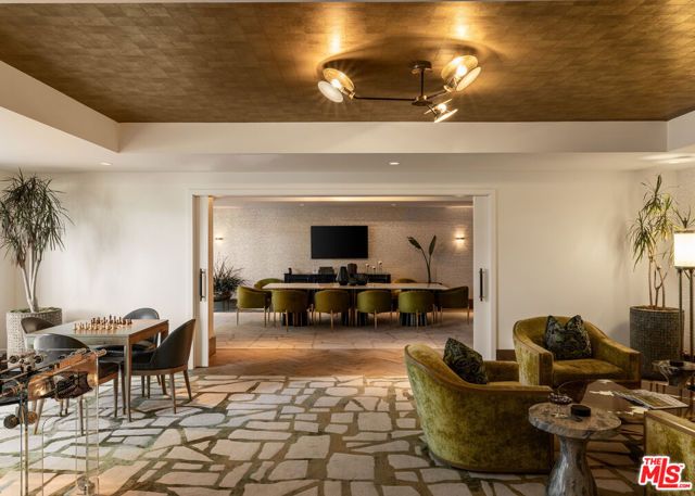 8420 W Sunset Boulevard 504, West Hollywood, CA 90069