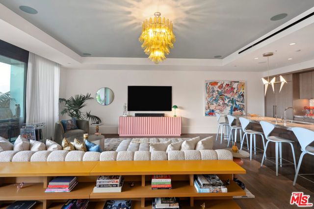 8420 W Sunset Boulevard 504, West Hollywood, CA 90069