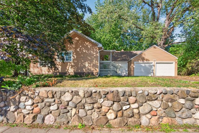 1349 Hazelwood Street, Saint Paul, MN 55106