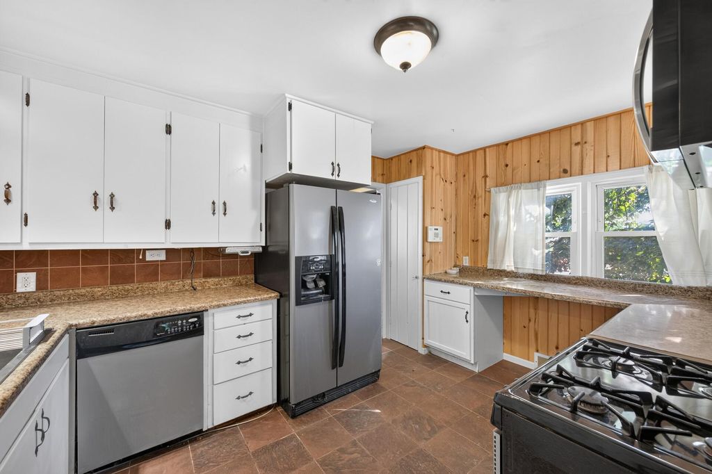 1349 Hazelwood Street, Saint Paul, MN 55106 — photo 2