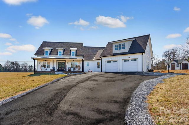 115 Pondview Drive, Nebo, NC 28761