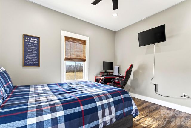 115 Pondview Drive, Nebo, NC 28761