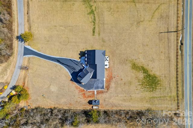 115 Pondview Drive, Nebo, NC 28761