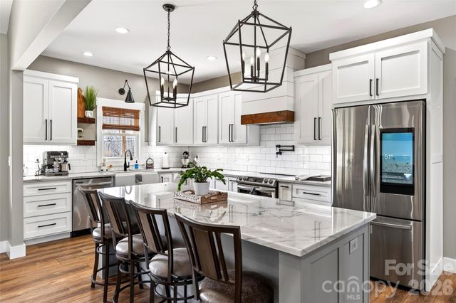 115 Pondview Drive, Nebo, NC 28761