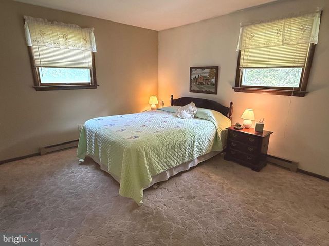 419 HILLTOP CIR, Elizabethtown, PA 17022