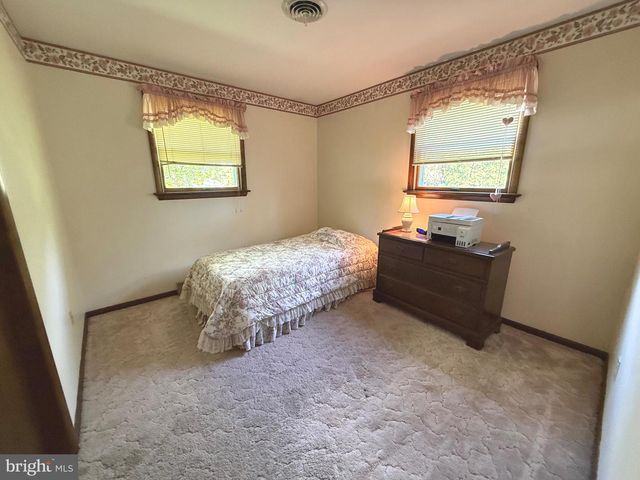 419 HILLTOP CIR, Elizabethtown, PA 17022
