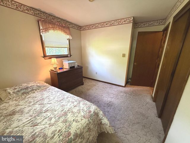 419 HILLTOP CIR, Elizabethtown, PA 17022