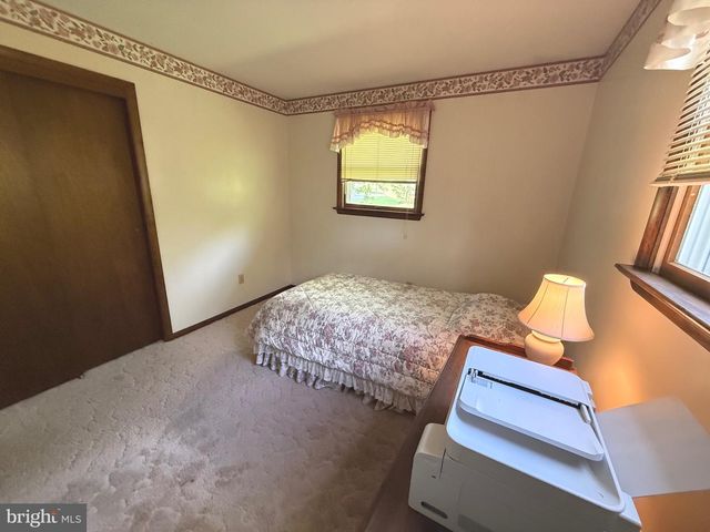 419 HILLTOP CIR, Elizabethtown, PA 17022
