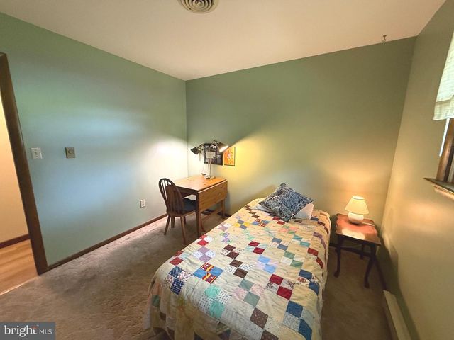 419 HILLTOP CIR, Elizabethtown, PA 17022
