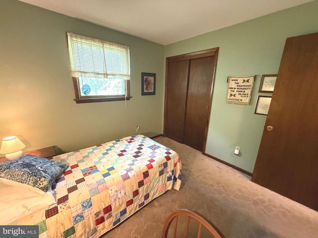 419 HILLTOP CIR, Elizabethtown, PA 17022