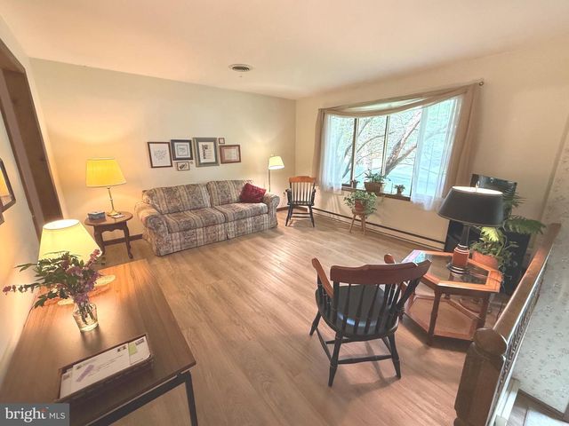 419 HILLTOP CIR, Elizabethtown, PA 17022