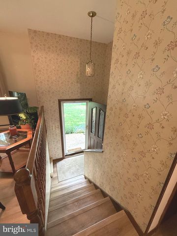 419 HILLTOP CIR, Elizabethtown, PA 17022