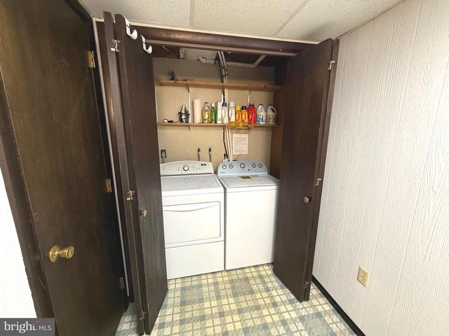 419 HILLTOP CIR, Elizabethtown, PA 17022