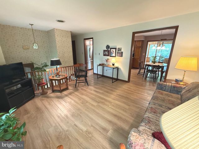 419 HILLTOP CIR, Elizabethtown, PA 17022