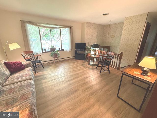 419 HILLTOP CIR, Elizabethtown, PA 17022