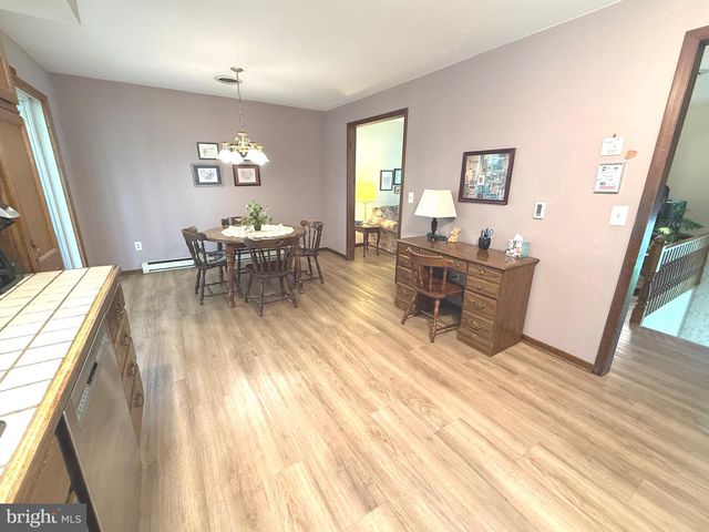 419 HILLTOP CIR, Elizabethtown, PA 17022