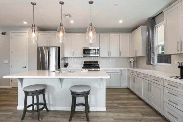 10908 Monomoy Way, Stockton, CA 95219