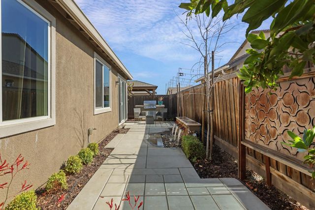 10908 Monomoy Way, Stockton, CA 95219