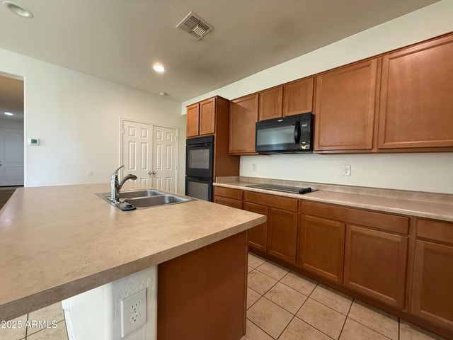 15811 W BANFF Lane, Surprise, AZ 85379