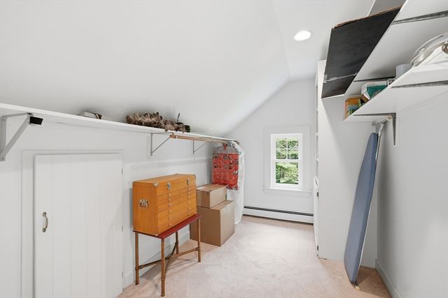 18 Village Green Ln, Holden, MA 01520