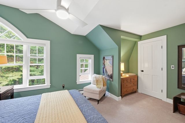 18 Village Green Ln, Holden, MA 01520