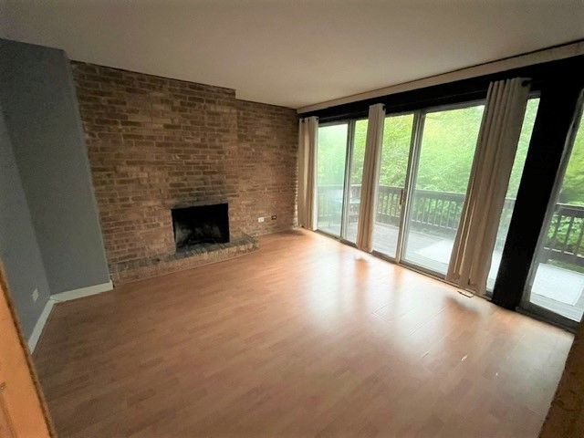 5532 E Lake Drive A, Lisle, IL 60532