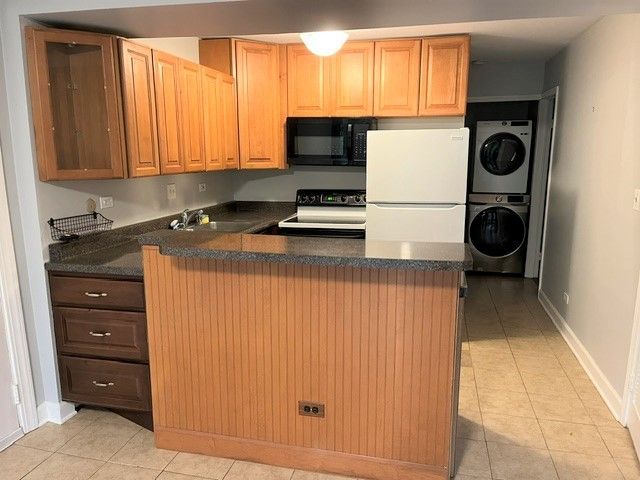 5532 E Lake Drive A, Lisle, IL 60532