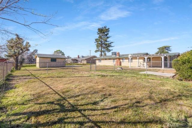 10401 Victor, Hesperia, CA 92345