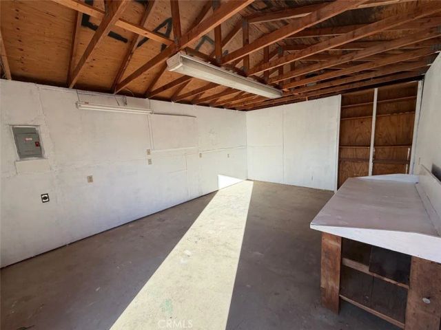 10401 Victor, Hesperia, CA 92345