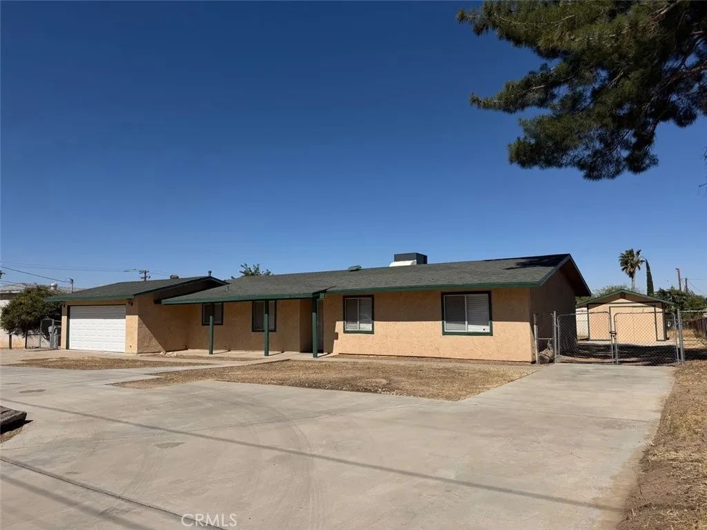 10401 Victor, Hesperia, CA 92345