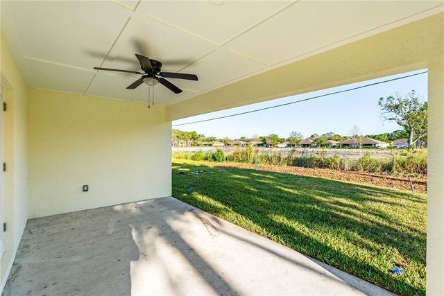 5910 24th Street, Vero Beach, FL 32966