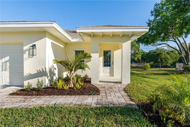 5910 24th Street, Vero Beach, FL 32966