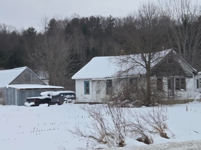 13774 S Maple Island Road, Twin Lake, MI 49457