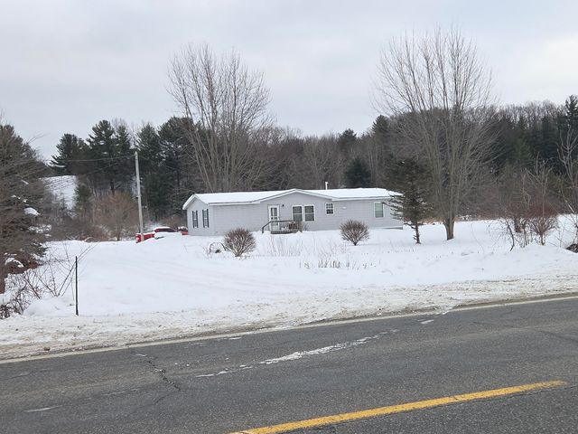 13774 S Maple Island Road, Twin Lake, MI 49457