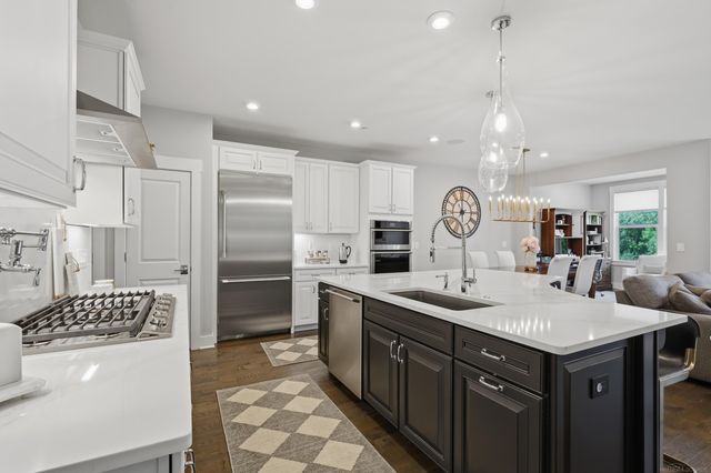 381 Strawberry Drive, Rochester Hills, MI 48307